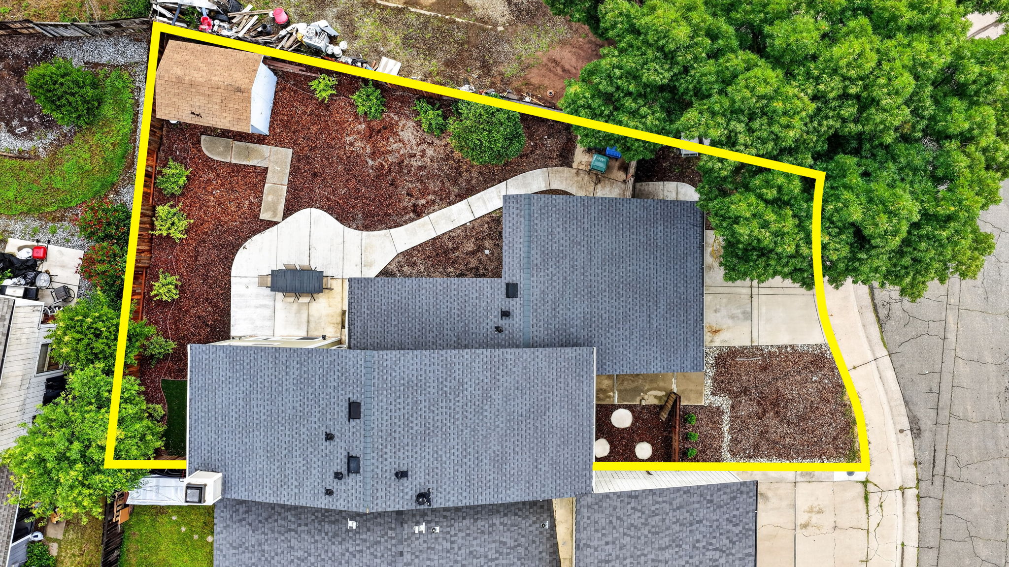 Aerial overview with boundary